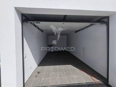 Moradia isolada t3 c/piscina e garagem, vale choupo-azeitão