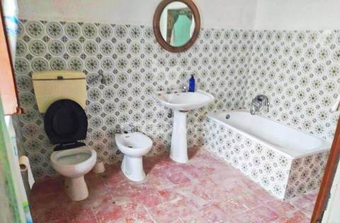 Espaço comercial ou moradia em são teotónio