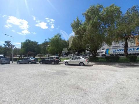 Apartamento t2 em castanheira do ribatejo - obras de renovação em curso