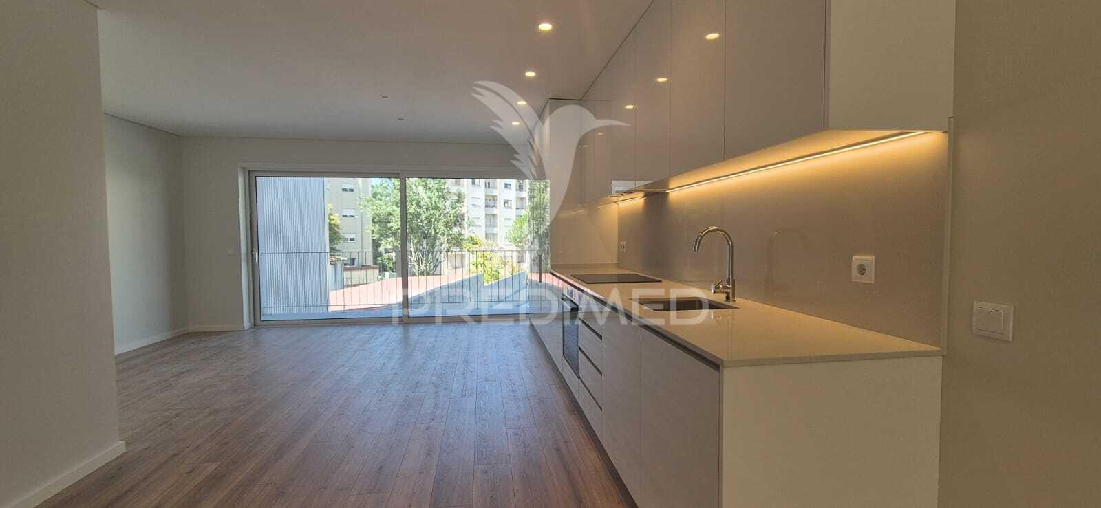 Empreendimento com apartamento t2 em s.vicente, braga