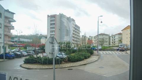 Loja urbanização da samarra, abrantes.