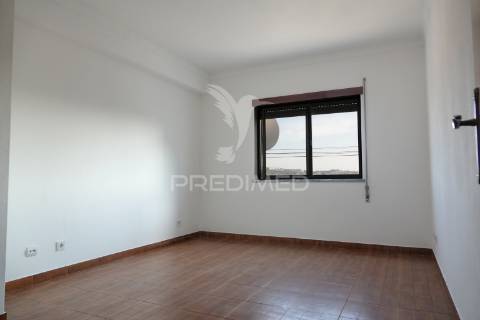 Apartamento t3, chainça - abrantes.