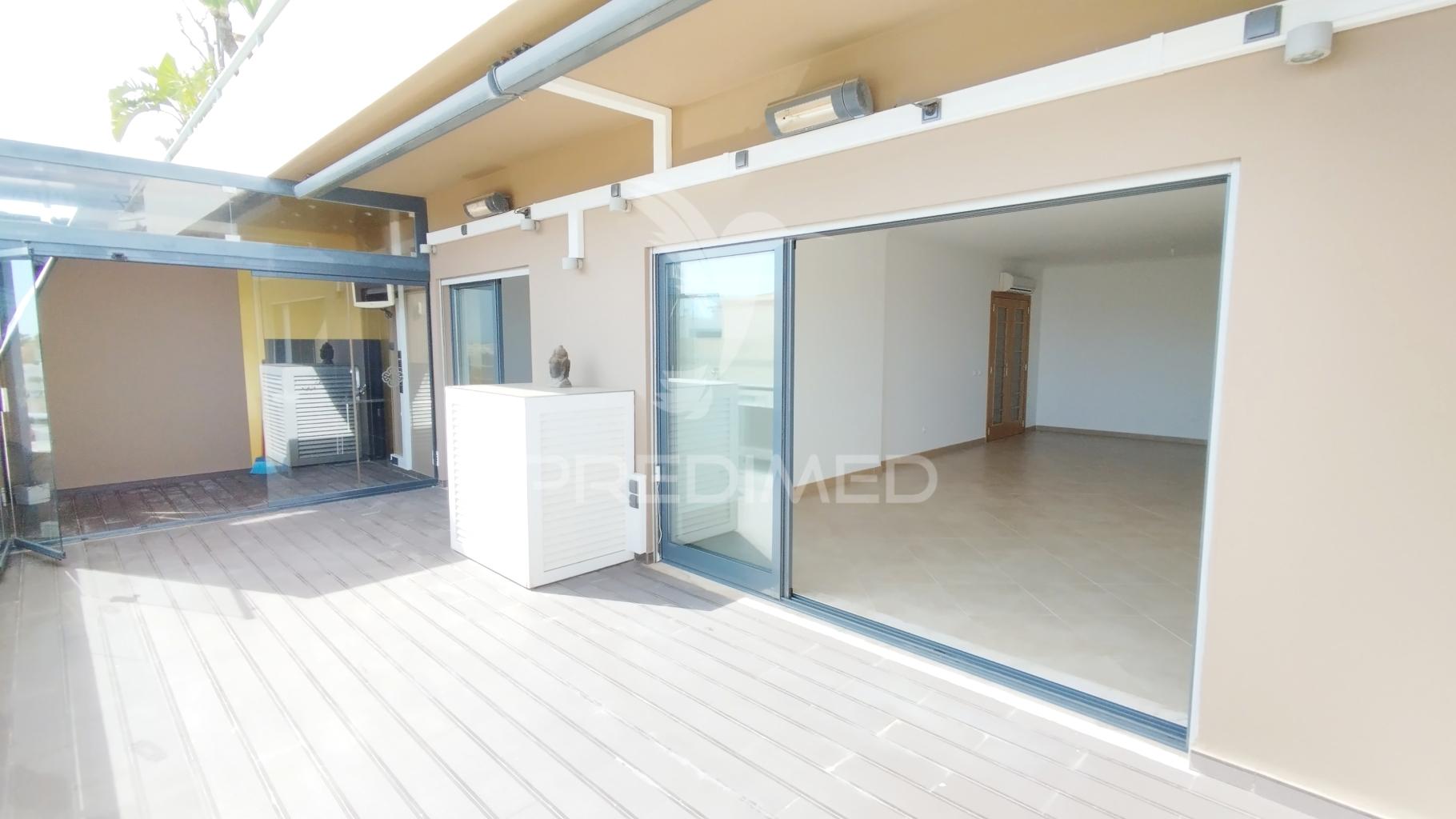Apartamento t2 com vista mar olhão
