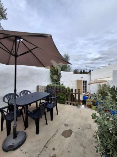 Moradia t2 com salamandra e pátio exterior