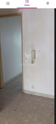 Apartamento t2 em oeiras – com varanda, arrecadação e excelente localização!