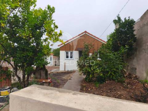 Moradia t3 + anexo em aguada de cima