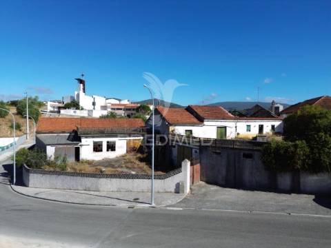 Oportunidade única no centro de alcanena – para restaurar