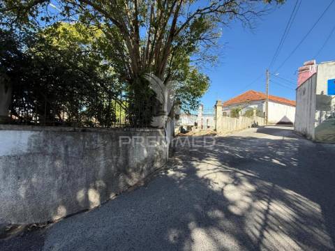 Oportunidade única no centro de alcanena – para restaurar