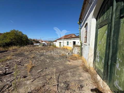 Oportunidade única no centro de alcanena – para restaurar