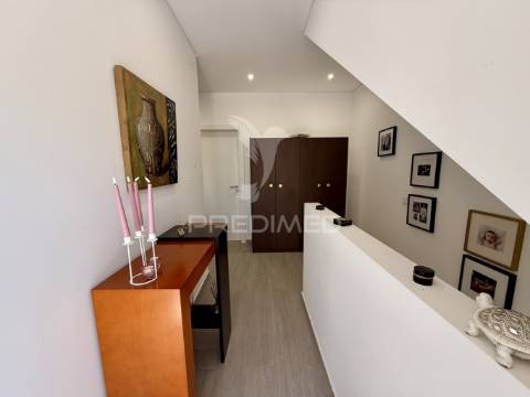 Moradia t3 com cave, rooftop e vista mar – olhão
