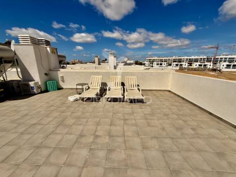 Moradia t3 com cave, rooftop e vista mar – olhão