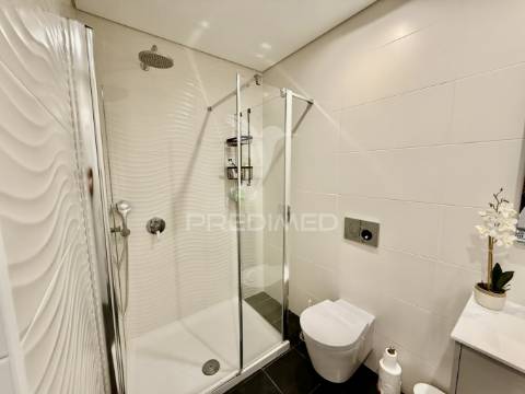 Moradia t3 com cave, rooftop e vista mar – olhão