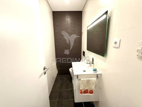 Moradia t3 com cave, rooftop e vista mar – olhão