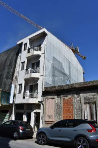 Terreno no centro do porto