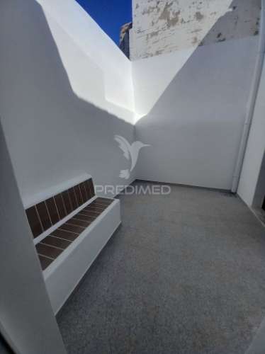 Moradia t3+1 remodelada