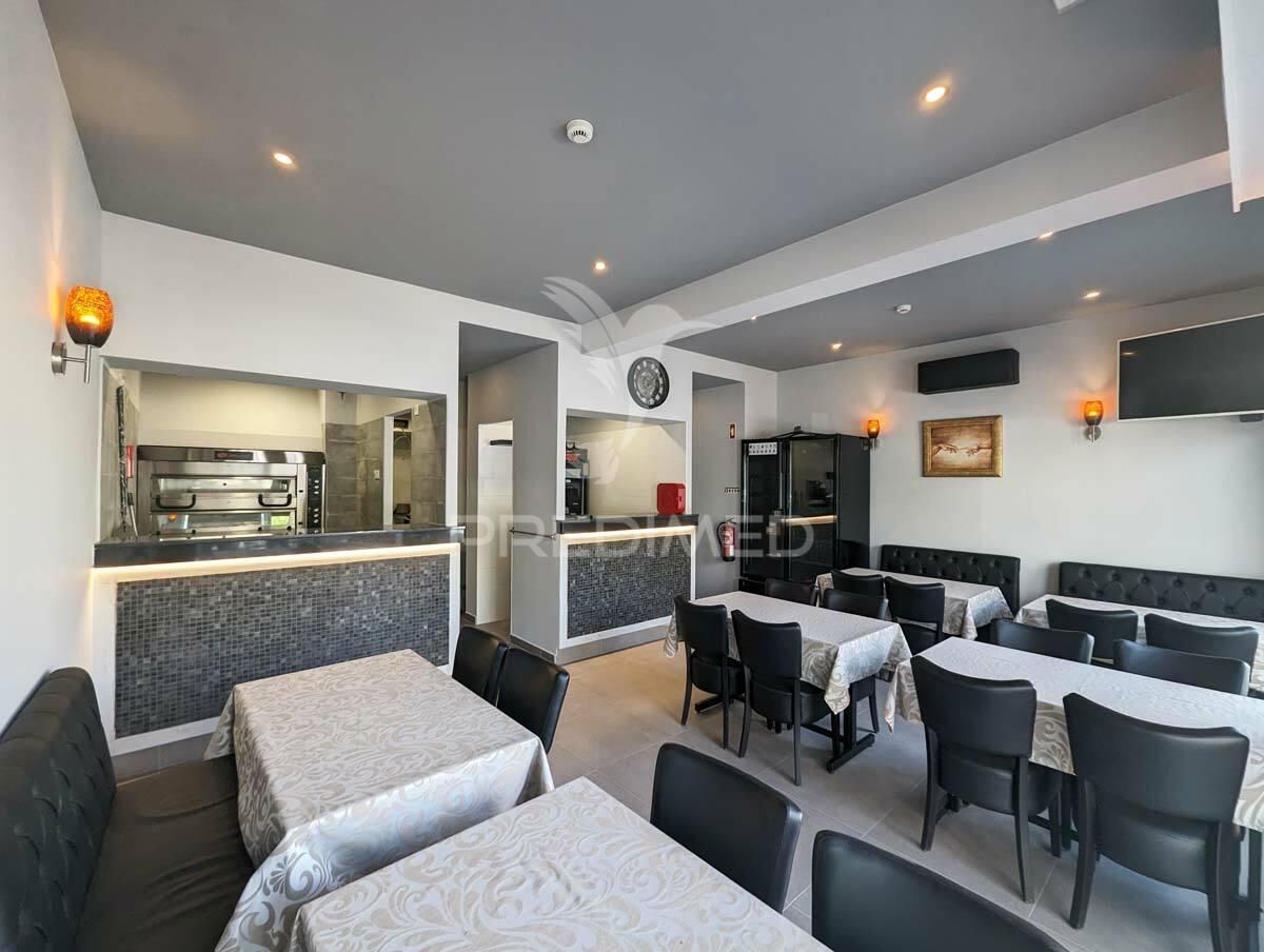 Restaurante italiano, novo, em vila real de santo antónio