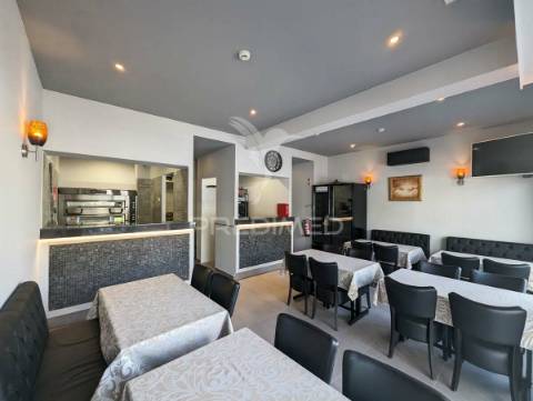 Restaurante italiano, novo, em vila real de santo antónio