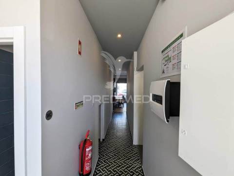 Restaurante italiano, novo, em vila real de santo antónio