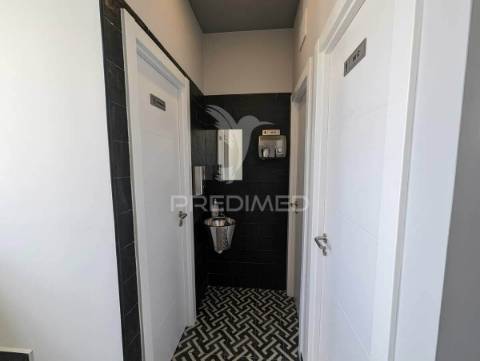 Restaurante italiano, novo, em vila real de santo antónio