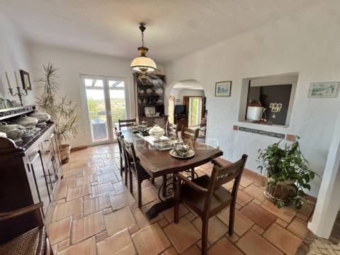 Propriedade com 3 moradias