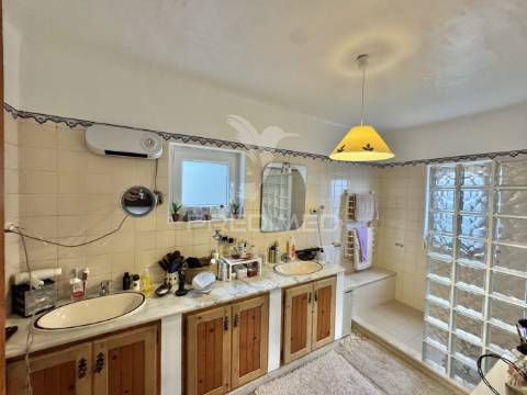 Propriedade com 3 moradias