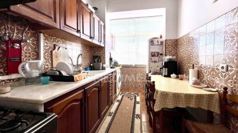 Apartamento t3 (atualmente t2) com localização de excelência