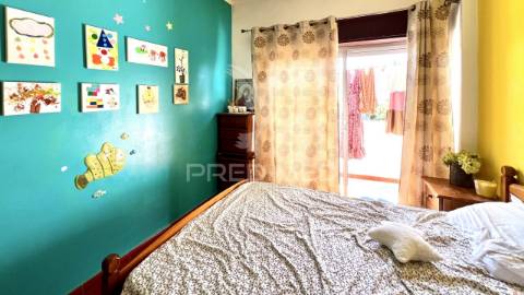 Apartamento t3 (atualmente t2) com localização de excelência