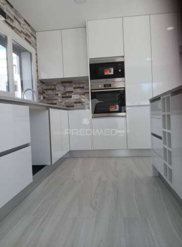 Vende se  moradia térrea t3+1 nova  – fernão ferro, seixal 620.000€