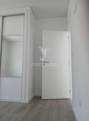 Vende se  moradia térrea t3+1 nova  – fernão ferro, seixal 620.000€