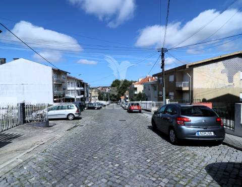 Terreno urbano para construçao de moradia ou prédio ( 4 pisos)