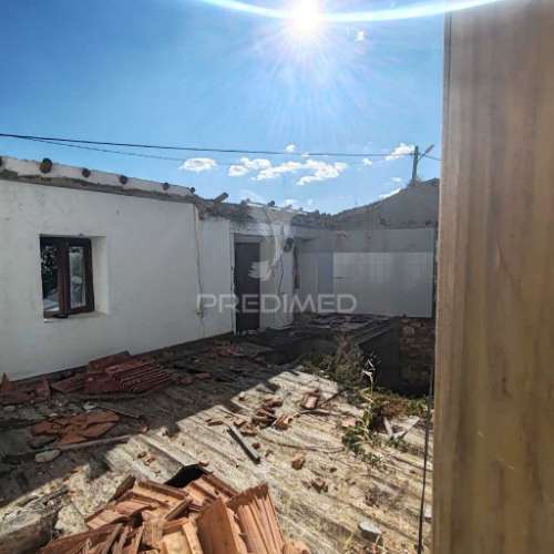 Ruina para recuperar em lagoa do furadouro.