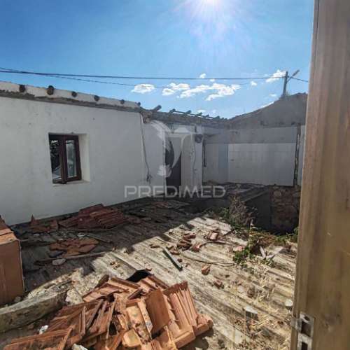 Ruina para recuperar em lagoa do furadouro.