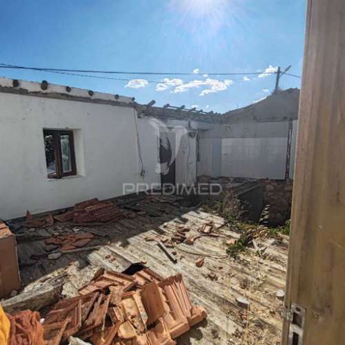 Ruina para recuperar em lagoa do furadouro.