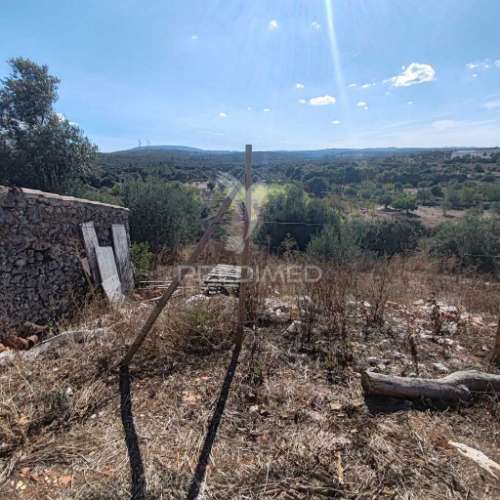 Ruina para recuperar em lagoa do furadouro.