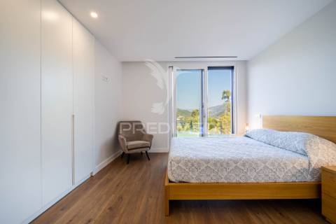 Moradia térrea t3 - com vistas para a barragem (rio caldo - gerês)