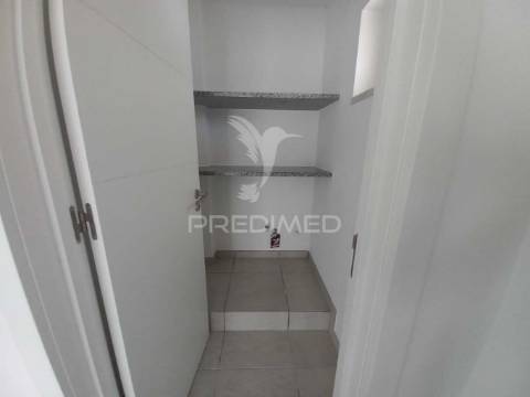 Moradia t3 com vista mar e localização privilegiada – ericeira