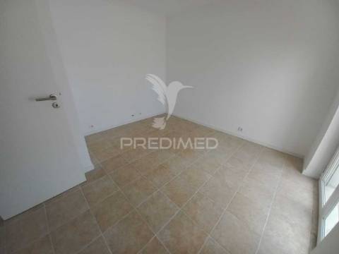 Moradia t3 com vista mar e localização privilegiada – ericeira