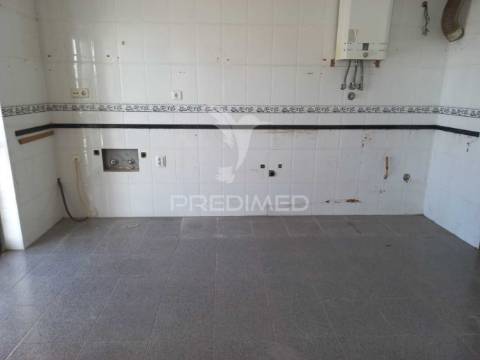 Moradia t4 + 1 com vista mar – ribamar