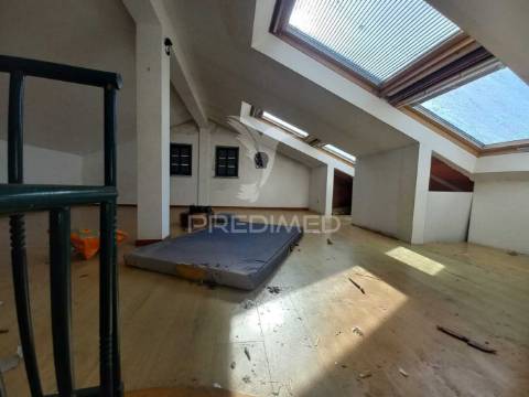 Moradia t4 + 1 com vista mar – ribamar