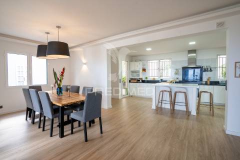 Vivenda exclusiva com vista panorâmica para a baía do funchal