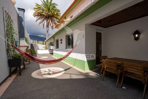 Vivenda exclusiva com vista panorâmica para a baía do funchal