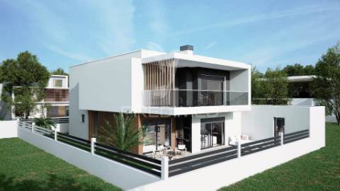 Moradia isolada duplex t3, c/piscina, em fernão ferro