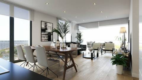 Apartamento t3 com varanda, na quinta do meio