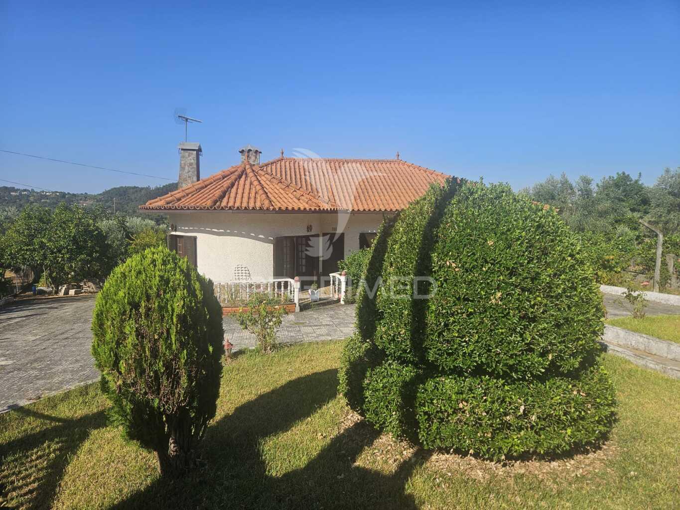 Moradia com 3000 m² de terreno em areias, ferreira do zêzere