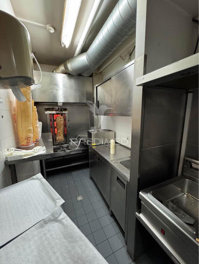 Oportunidade única – trespasse em centro comercial!