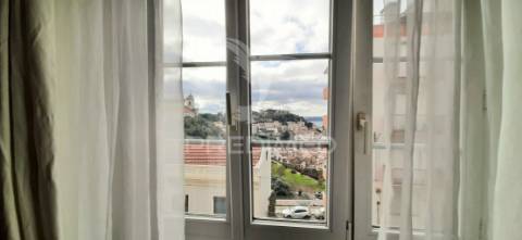 Apartamento t2 com 117 m2 e vista fabulosa, graça,  lisboa