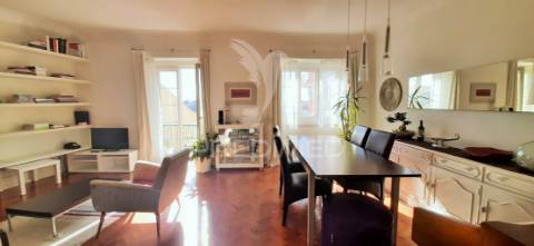 Apartamento t2 com 117 m2 e vista fabulosa, graça,  lisboa