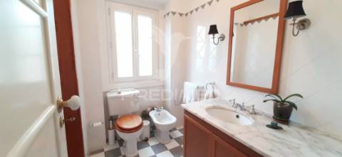 Apartamento t2 com 117 m2 e vista fabulosa, graça,  lisboa