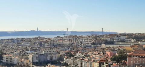 Apartamento t2 com 117 m2 e vista fabulosa, graça,  lisboa