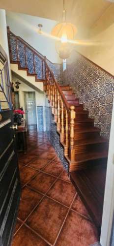 Moradia t4  independente, junto ao centro escolar das alagoas, no peso da régua